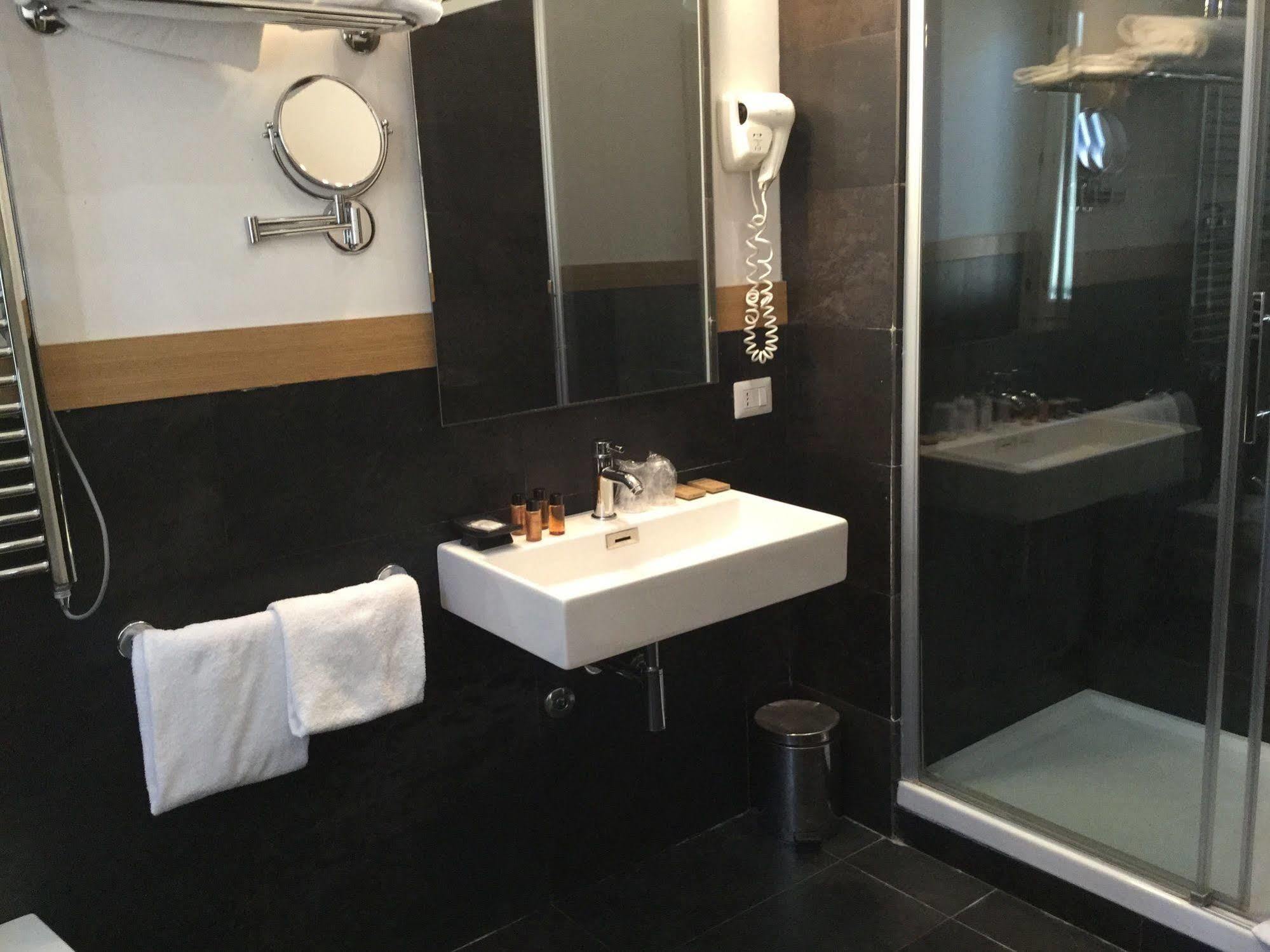 Rhome Terminal Guest House Ρώμη Εξωτερικό φωτογραφία