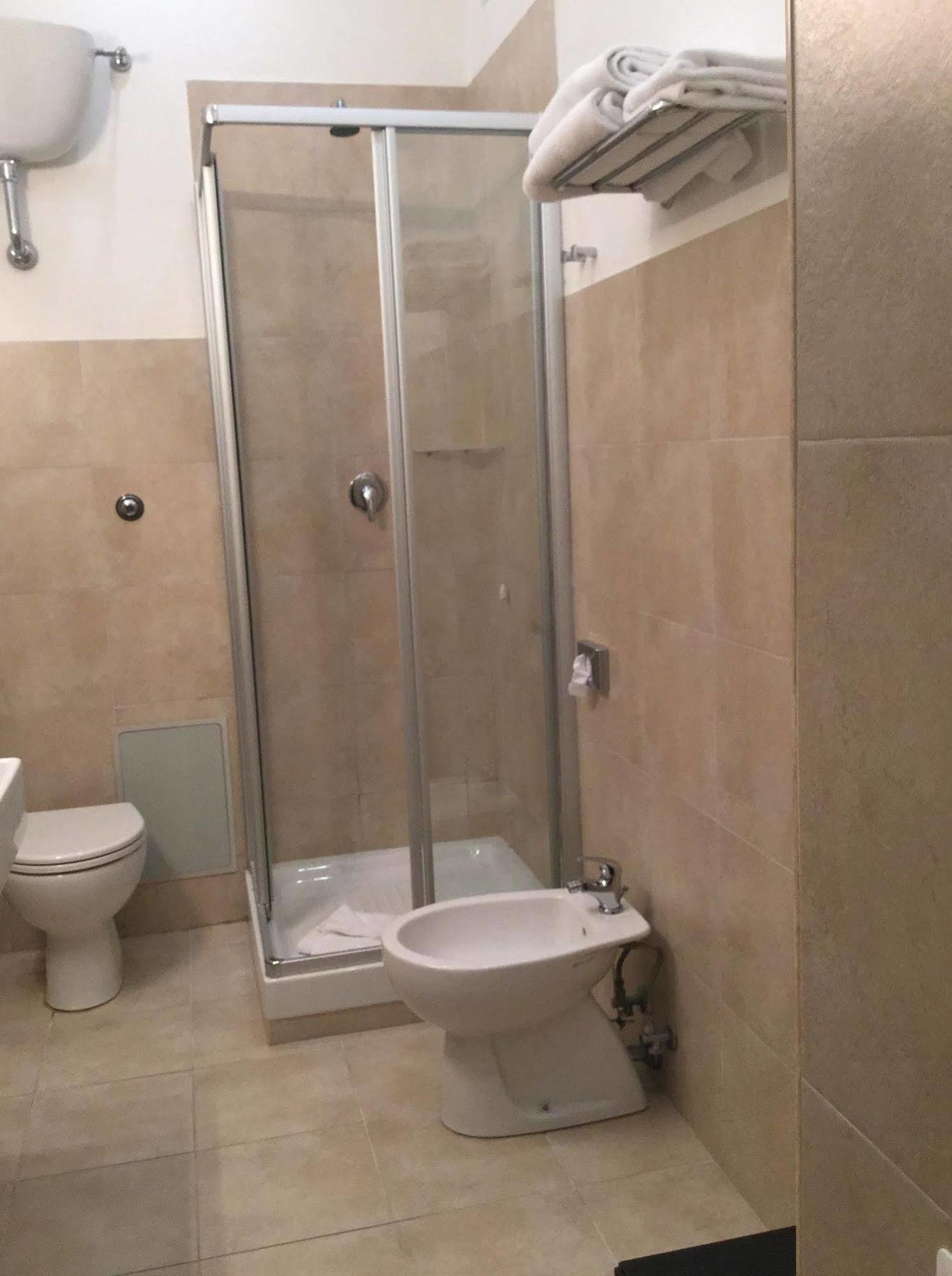 Rhome Terminal Guest House Ρώμη Εξωτερικό φωτογραφία