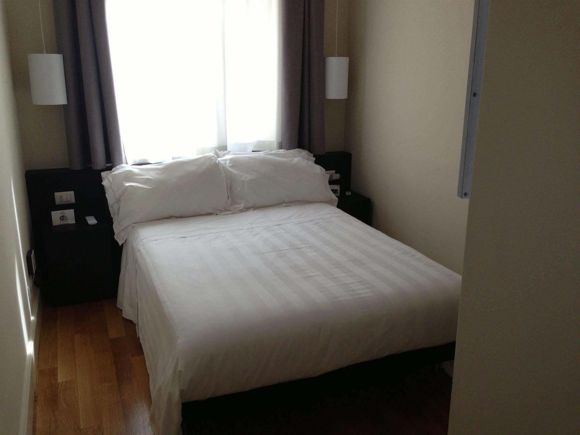 Rhome Terminal Guest House Ρώμη Εξωτερικό φωτογραφία